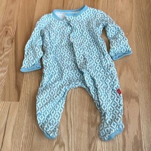 Magnetic Me blue sleeper.